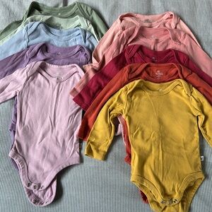 Lot of 10 Honest Company Long Sleeve Bodysuits 6-9mo